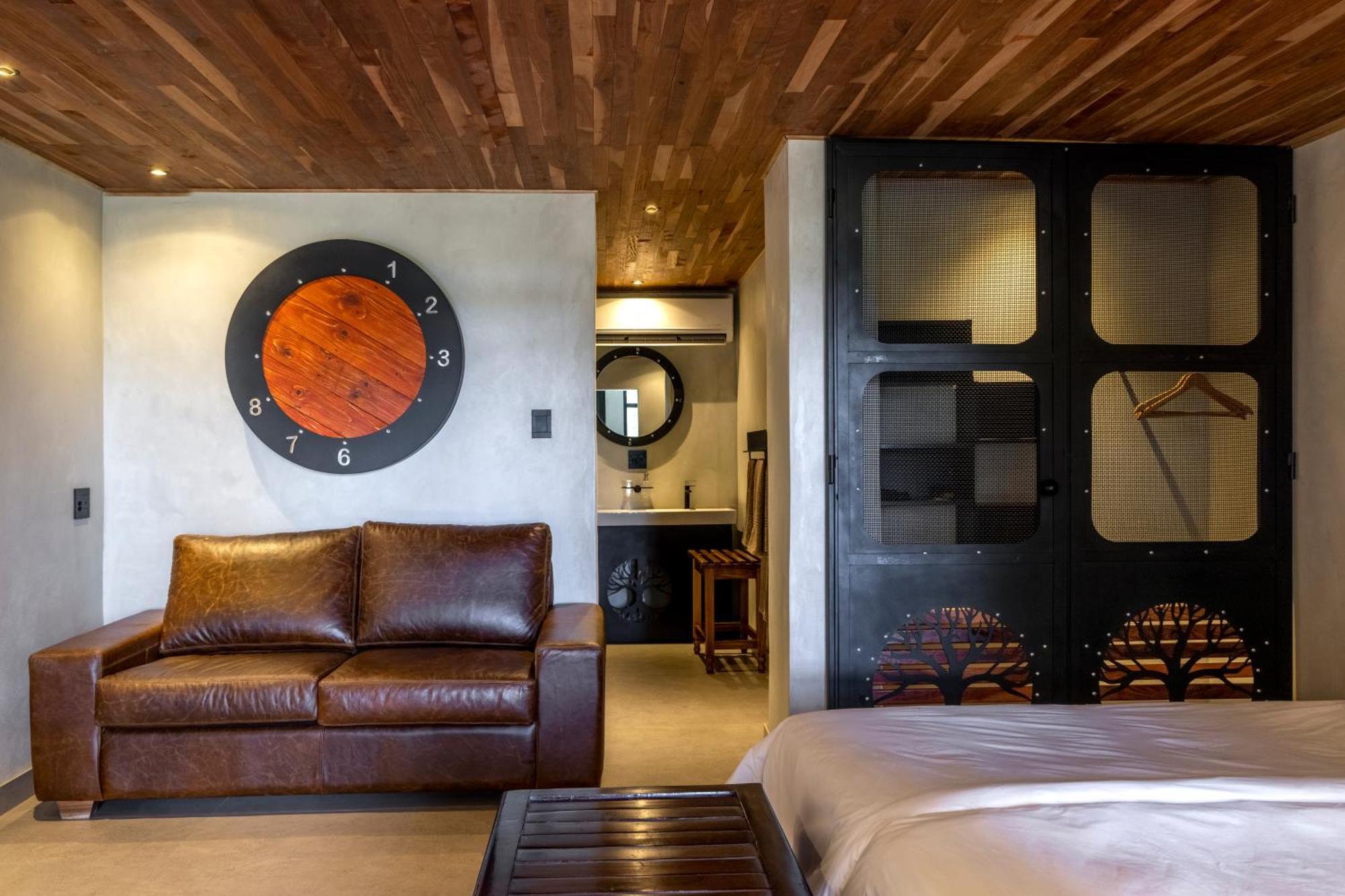 Chobe River Lodge Kasane Bagian luar foto